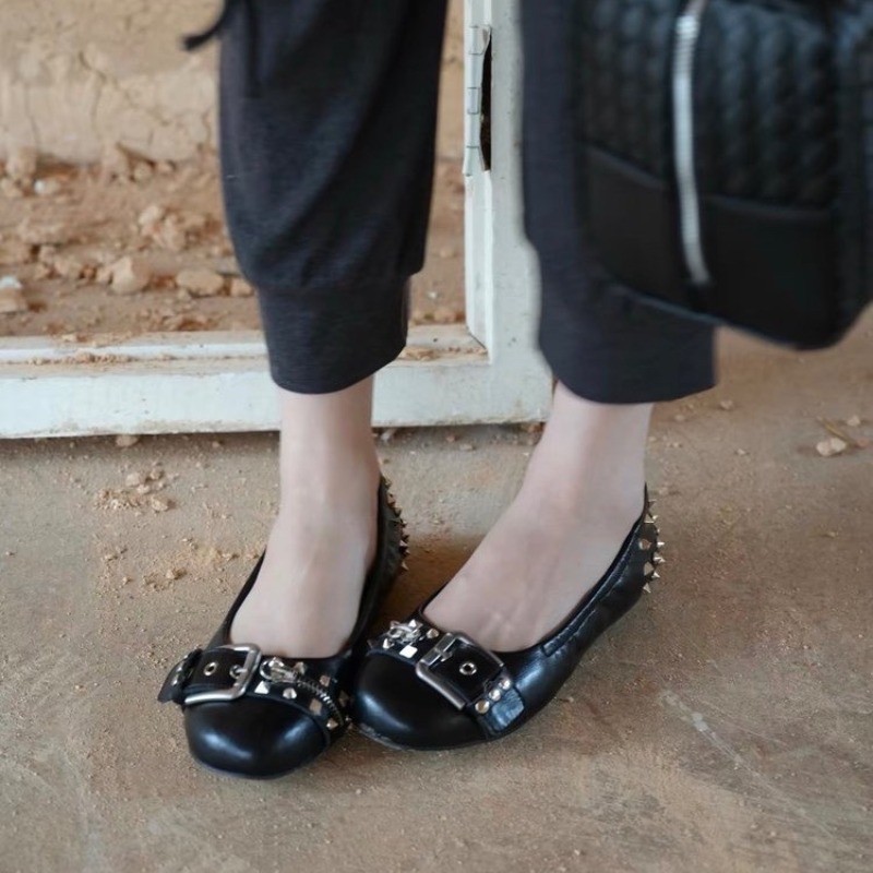 Bolt Round-head Single Shoe Wo - огляд і ціна Women Shoes Loafers